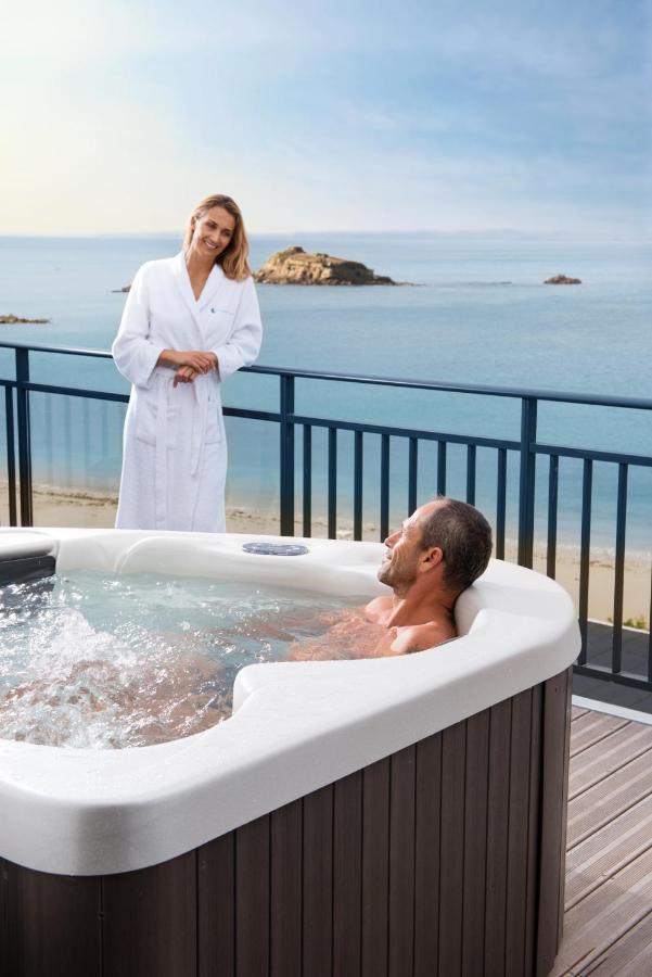 Hotel Valdys Thalasso & Spa - La Baie Дуарнене Екстериор снимка